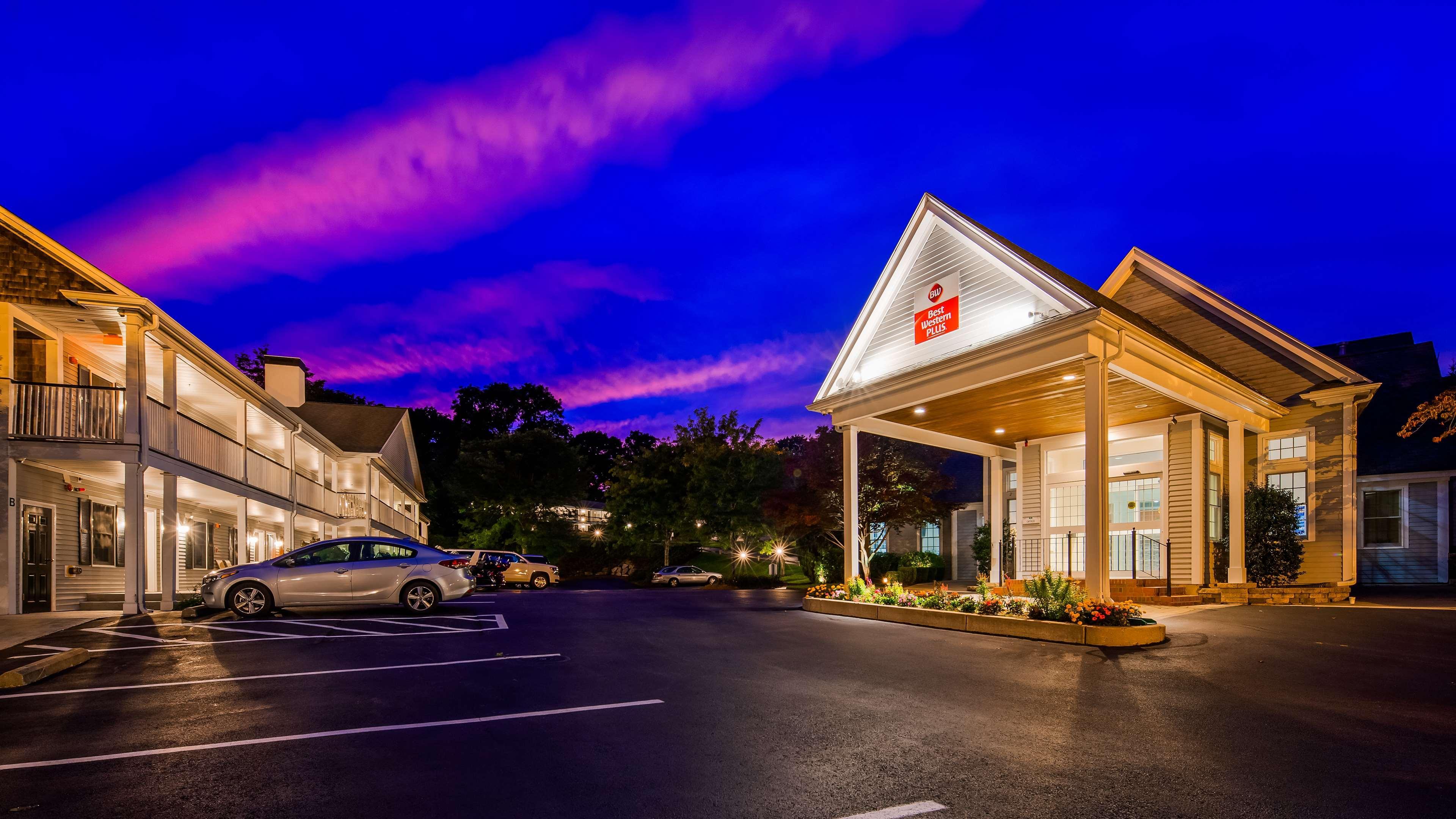 Best Western Plus Cold Spring Plymouth Exterior photo